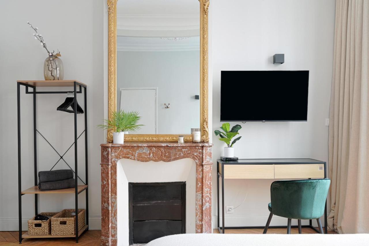 Studio Quartier Champs Elysees 2 Free Netflix Paris Exteriör bild
