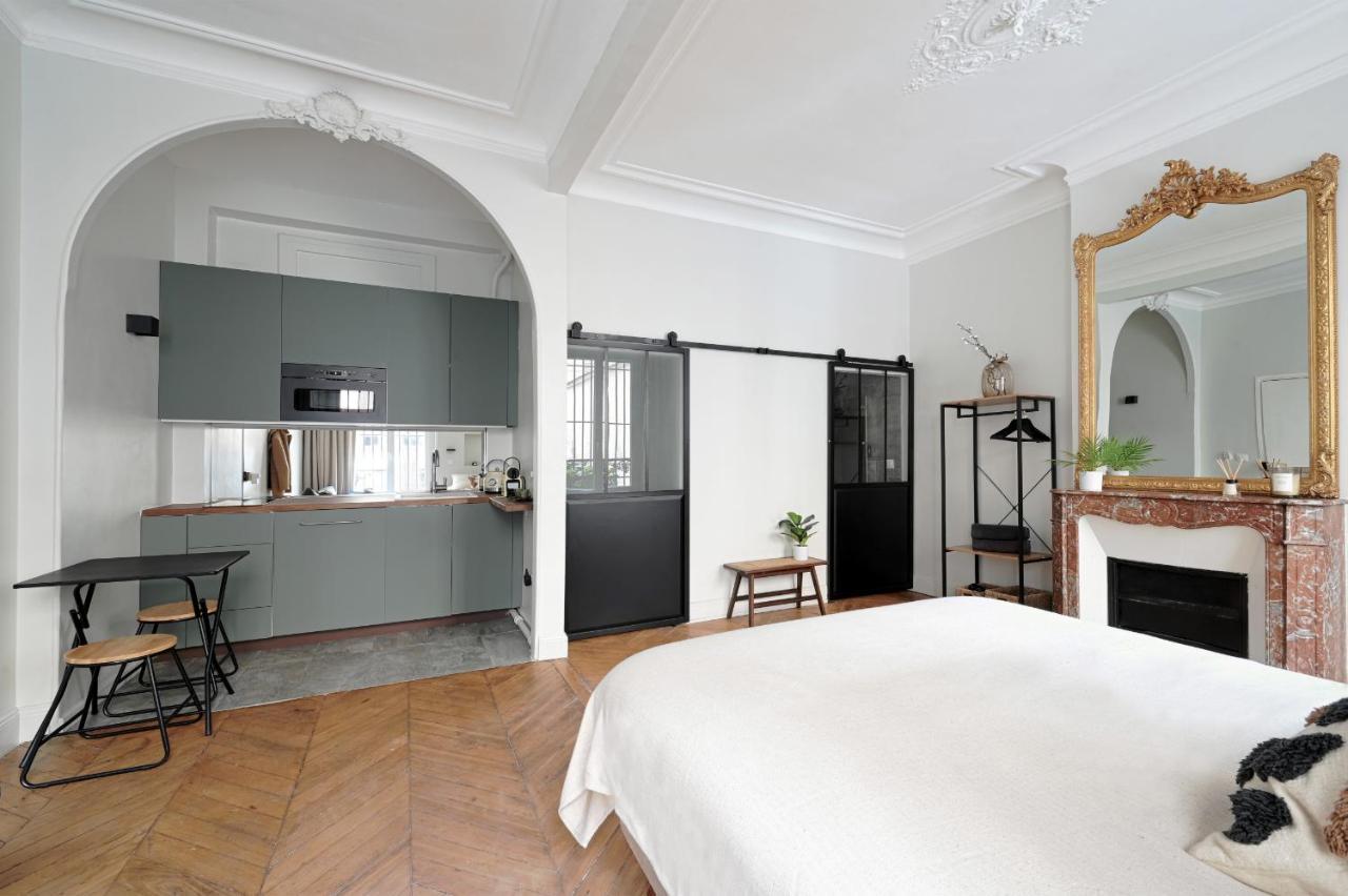 Studio Quartier Champs Elysees 2 Free Netflix Paris Exteriör bild